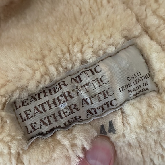 Vintage Sheepskin jacket - Picture 4 of 12